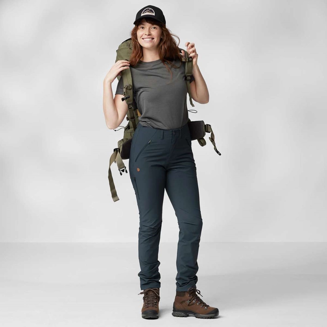 Fjallraven Abisko Trail Stretch Trousers W Dark Navy 36 R Your specialist in outdoor wintersports fieldhockey and more