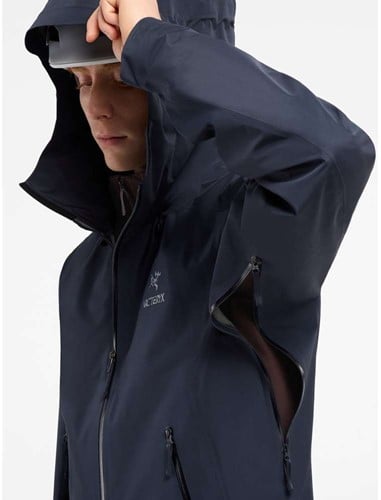 Arc'teryx Beta LT Jacket M - Black Sapphire - L (2023) Your