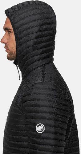 Mammut Broad Peak Light IN Hooded Jacket M - Black